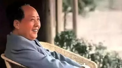 紀念毛澤東同志誕辰126周年！致敬一代偉人！