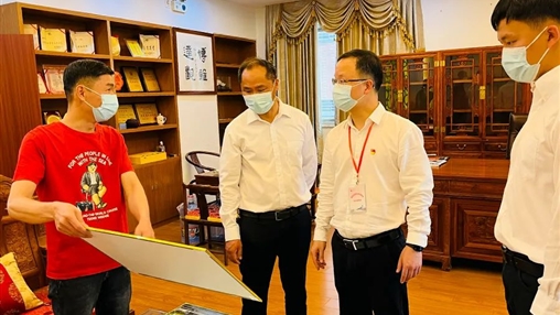 惠安縣委常委、組織部部長洪亞清蒞臨百裕集團研發(fā)中心調(diào)研指導(dǎo)工作